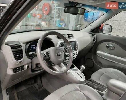 Черный Киа Soul EV, объемом двигателя 0 л и пробегом 158 тыс. км за 10750 $, фото 12 на Automoto.ua