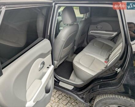 Черный Киа Soul EV, объемом двигателя 0 л и пробегом 115 тыс. км за 10000 $, фото 16 на Automoto.ua