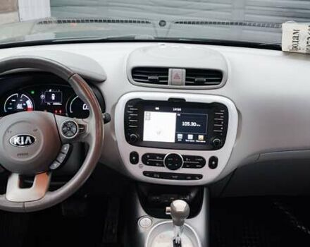Чорний Кіа Soul EV, об'ємом двигуна 0 л та пробігом 102 тис. км за 11000 $, фото 36 на Automoto.ua