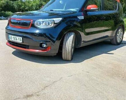 Чорний Кіа Soul EV, об'ємом двигуна 0 л та пробігом 105 тис. км за 16100 $, фото 4 на Automoto.ua