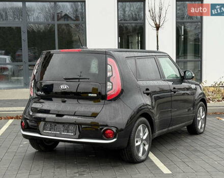 Чорний Кіа Soul EV, об'ємом двигуна 0 л та пробігом 138 тис. км за 10500 $, фото 3 на Automoto.ua