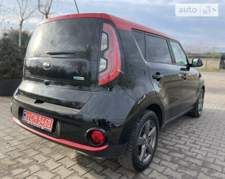 Черный Киа Soul EV, объемом двигателя 0 л и пробегом 75 тыс. км за 11999 $, фото 5 на Automoto.ua