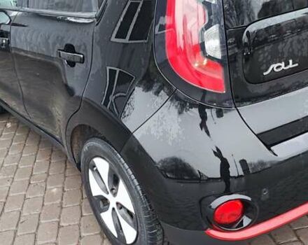 Чорний Кіа Soul EV, об'ємом двигуна 0 л та пробігом 102 тис. км за 11000 $, фото 13 на Automoto.ua