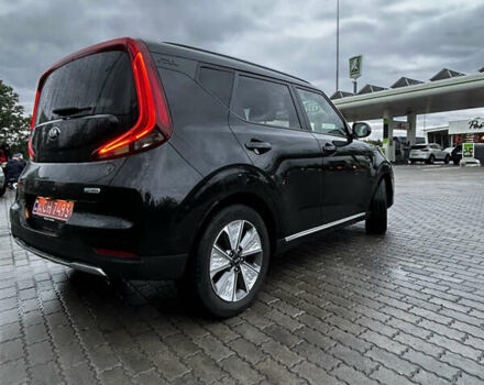 Киа Soul EV 2020 в Киеве на Automoto.ua Черный Киа Soul EV, объемом двигателя 0 л и пробегом 123 тыс. км за 18900 $, фото 8 на Automoto.ua