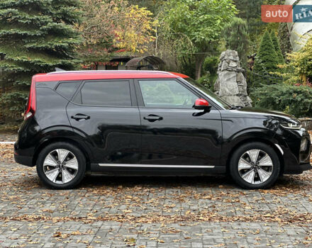 Кіа Soul EV 2020 у Дрогобичі на Automoto.ua Чорний Кіа Soul EV, об'ємом двигуна 0 л та пробігом 99 тис. км за 19200 $, фото 18 на Automoto.ua
