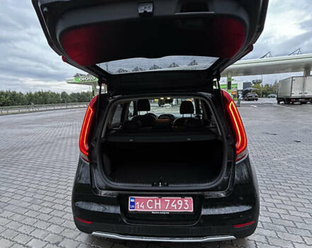 Киа Soul EV 2020 в Киеве на Automoto.ua Черный Киа Soul EV, объемом двигателя 0 л и пробегом 123 тыс. км за 18900 $, фото 31 на Automoto.ua