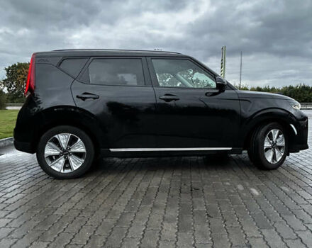 Киа Soul EV 2020 в Киеве на Automoto.ua Черный Киа Soul EV, объемом двигателя 0 л и пробегом 123 тыс. км за 18900 $, фото 6 на Automoto.ua