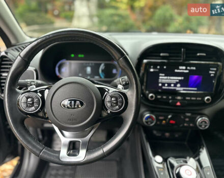 Кіа Soul EV 2020 у Дрогобичі на Automoto.ua Чорний Кіа Soul EV, об'ємом двигуна 0 л та пробігом 99 тис. км за 19200 $, фото 32 на Automoto.ua