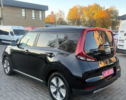 Киа Soul EV 2020 в Ровно на Automoto.ua Черный Киа Soul EV, объемом двигателя 0 л и пробегом 105 тыс. км за 14800 $, фото 5 на Automoto.ua