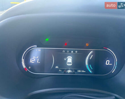 Киа Soul EV 2020 в Ровно на Automoto.ua Черный Киа Soul EV, объемом двигателя 0 л и пробегом 105 тыс. км за 14800 $, фото 28 на Automoto.ua