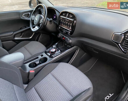 Чорний Кіа Soul EV, об'ємом двигуна 0 л та пробігом 67 тис. км за 18399 $, фото 34 на Automoto.ua