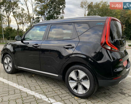 Чорний Кіа Soul EV, об'ємом двигуна 0 л та пробігом 67 тис. км за 18399 $, фото 9 на Automoto.ua