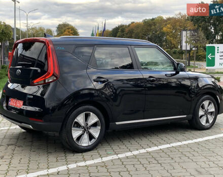 Чорний Кіа Soul EV, об'ємом двигуна 0 л та пробігом 67 тис. км за 18399 $, фото 6 на Automoto.ua