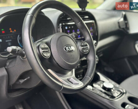 Чорний Кіа Soul EV, об'ємом двигуна 0 л та пробігом 20 тис. км за 15750 $, фото 28 на Automoto.ua
