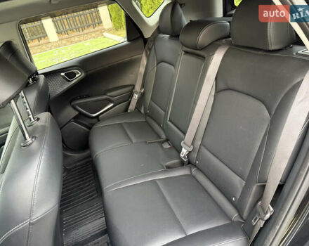 Чорний Кіа Soul EV, об'ємом двигуна 0 л та пробігом 35 тис. км за 20900 $, фото 44 на Automoto.ua