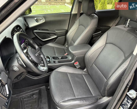 Чорний Кіа Soul EV, об'ємом двигуна 0 л та пробігом 35 тис. км за 20900 $, фото 25 на Automoto.ua