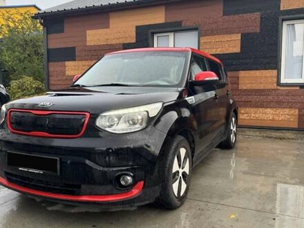 Кіа Soul EV 2015 у Вишневом на Automoto.ua Чорний Кіа Soul EV, об'ємом двигуна 0 л та пробігом 112 тис. км за 8200 $, фото 1 на Automoto.ua