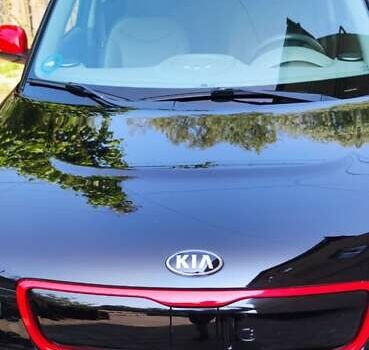 Чорний Кіа Soul EV, об'ємом двигуна 0 л та пробігом 89 тис. км за 8200 $, фото 1 на Automoto.ua