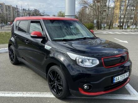 Кіа Soul EV 2016 у Києві на Automoto.ua Чорний Кіа Soul EV, об'ємом двигуна 0 л та пробігом 106 тис. км за 7800 $, фото 1 на Automoto.ua