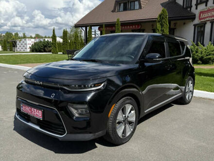 Киа Soul EV 2023 в Киеве на Automoto.ua Черный Киа Soul EV, объемом двигателя 0 л и пробегом 32 тыс. км за 21500 $, фото 1 на Automoto.ua