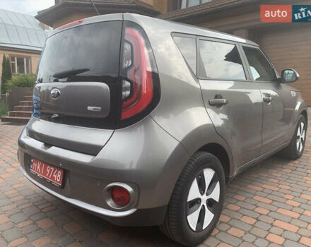 Коричневый Киа Soul EV, объемом двигателя 0 л и пробегом 102 тыс. км за 8700 $, фото 3 на Automoto.ua