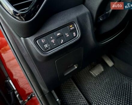 Красный Киа Soul EV, объемом двигателя 0 л и пробегом 129 тыс. км за 16750 $, фото 68 на Automoto.ua