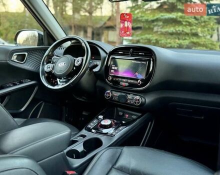 Красный Киа Soul EV, объемом двигателя 0 л и пробегом 129 тыс. км за 16750 $, фото 80 на Automoto.ua
