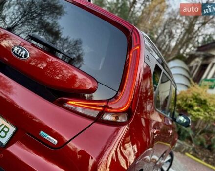 Красный Киа Soul EV, объемом двигателя 0 л и пробегом 129 тыс. км за 16750 $, фото 42 на Automoto.ua