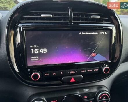 Красный Киа Soul EV, объемом двигателя 0 л и пробегом 129 тыс. км за 16750 $, фото 74 на Automoto.ua