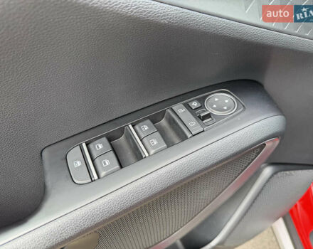 Красный Киа Soul EV, объемом двигателя 0 л и пробегом 23 тыс. км за 19950 $, фото 41 на Automoto.ua