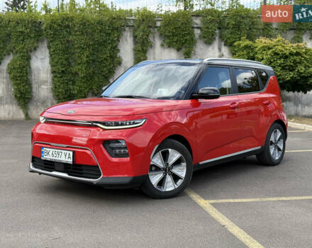Киа Soul EV 2020 в Ровно на Automoto.ua Красный Киа Soul EV, объемом двигателя 0 л и пробегом 23 тыс. км за 19999 $, фото 2 на Automoto.ua