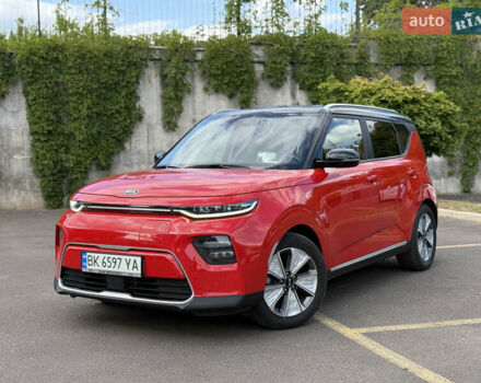 Киа Soul EV 2020 в Ровно на Automoto.ua Красный Киа Soul EV, объемом двигателя 0 л и пробегом 23 тыс. км за 19999 $, фото 1 на Automoto.ua