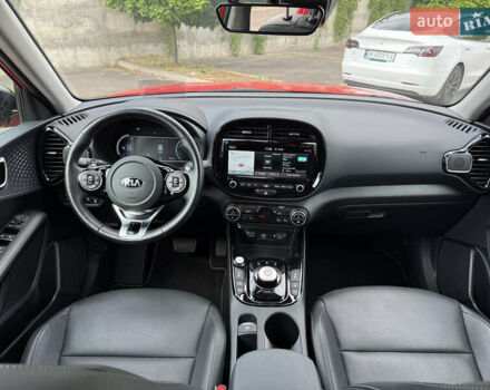 Киа Soul EV 2020 в Ровно на Automoto.ua Красный Киа Soul EV, объемом двигателя 0 л и пробегом 23 тыс. км за 19999 $, фото 67 на Automoto.ua