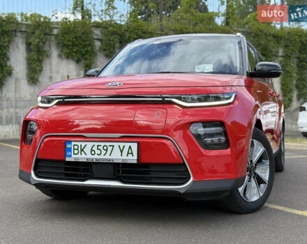 Киа Soul EV 2020 в Ровно на Automoto.ua Красный Киа Soul EV, объемом двигателя 0 л и пробегом 23 тыс. км за 19999 $, фото 6 на Automoto.ua
