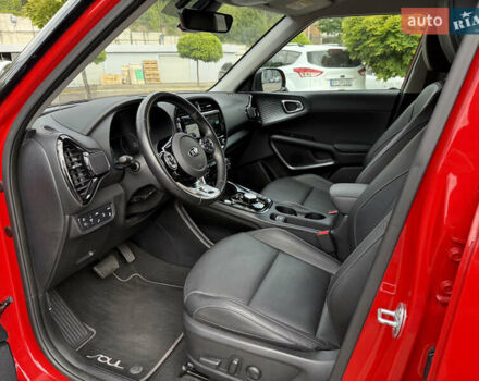 Красный Киа Soul EV, объемом двигателя 0 л и пробегом 23 тыс. км за 19950 $, фото 45 на Automoto.ua