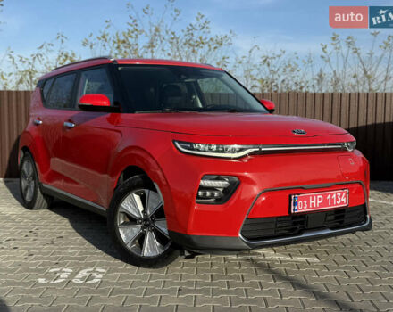 Красный Киа Soul EV, объемом двигателя 0 л и пробегом 120 тыс. км за 17500 $, фото 6 на Automoto.ua