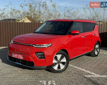 Красный Киа Soul EV, объемом двигателя 0 л и пробегом 120 тыс. км за 17500 $, фото 2 на Automoto.ua