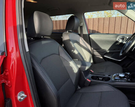 Красный Киа Soul EV, объемом двигателя 0 л и пробегом 120 тыс. км за 17500 $, фото 23 на Automoto.ua