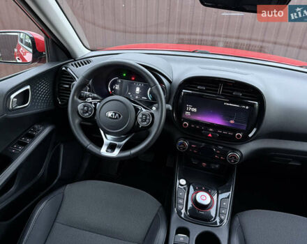 Красный Киа Soul EV, объемом двигателя 0 л и пробегом 120 тыс. км за 17500 $, фото 33 на Automoto.ua