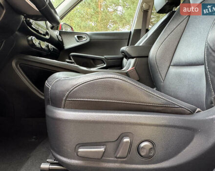 Червоний Кіа Soul EV, об'ємом двигуна 0 л та пробігом 40 тис. км за 21900 $, фото 17 на Automoto.ua