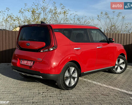Красный Киа Soul EV, объемом двигателя 0 л и пробегом 120 тыс. км за 17500 $, фото 9 на Automoto.ua