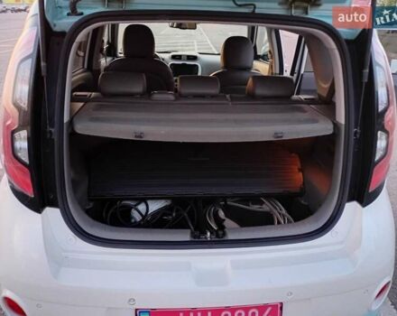Киа Soul EV, объемом двигателя 0 л и пробегом 156 тыс. км за 4700 $, фото 6 на Automoto.ua