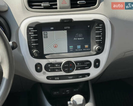 Киа Soul EV, объемом двигателя 0 л и пробегом 152 тыс. км за 6500 $, фото 39 на Automoto.ua