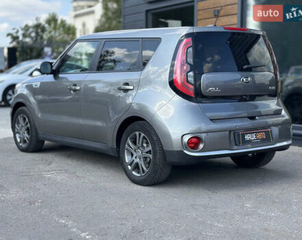 Киа Soul EV, объемом двигателя 0 л и пробегом 152 тыс. км за 6500 $, фото 12 на Automoto.ua