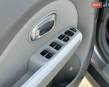 Киа Soul EV, объемом двигателя 0 л и пробегом 152 тыс. км за 6500 $, фото 23 на Automoto.ua