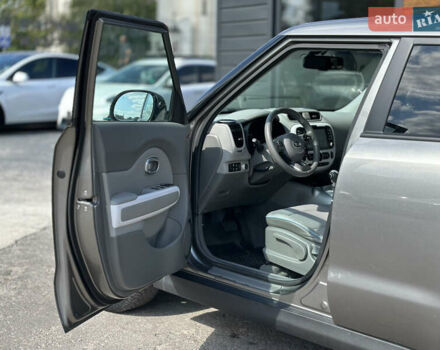 Киа Soul EV, объемом двигателя 0 л и пробегом 152 тыс. км за 6500 $, фото 21 на Automoto.ua