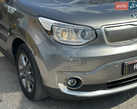Киа Soul EV, объемом двигателя 0 л и пробегом 152 тыс. км за 6500 $, фото 10 на Automoto.ua