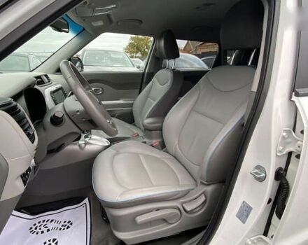 Киа Soul EV, объемом двигателя 0 л и пробегом 116 тыс. км за 7800 $, фото 29 на Automoto.ua