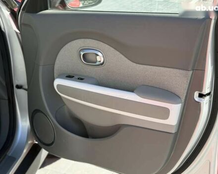 Киа Soul EV, объемом двигателя 0 л и пробегом 115 тыс. км за 7400 $, фото 12 на Automoto.ua