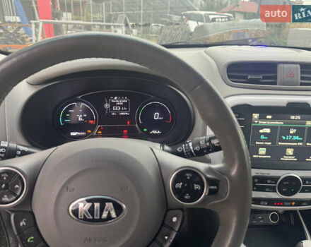 Киа Soul EV, объемом двигателя 0 л и пробегом 149 тыс. км за 5600 $, фото 8 на Automoto.ua